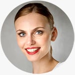 Headshot of a female profile photo for handstand student testimonial